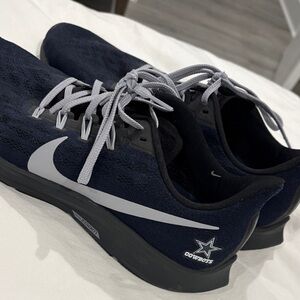 Nike Dallas Cowboys Blue & Gray Running Shoes